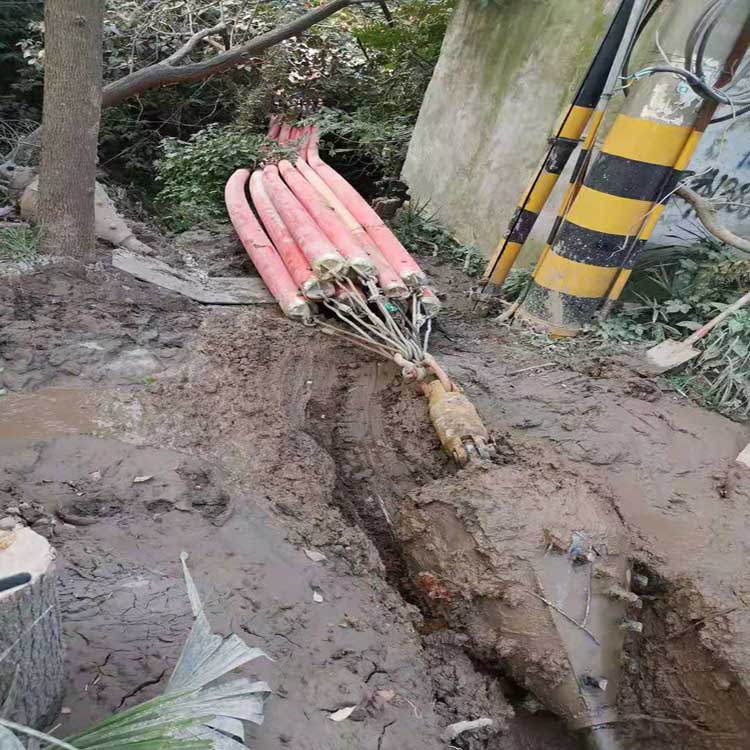 平和拖拉管